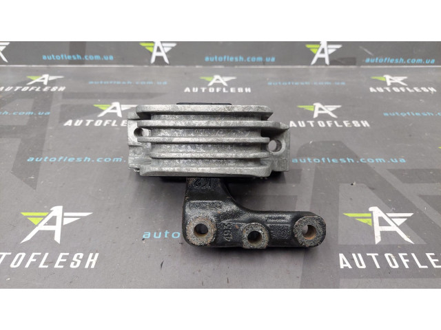 Подушка двигуна/ кронштейн двигуна 1807AV, 9680119880 Peugeot 207 бу
